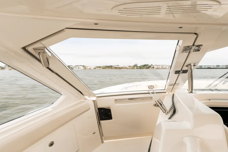 Slide: The Image of Boston Whaler 380 Realm 2024 - 81