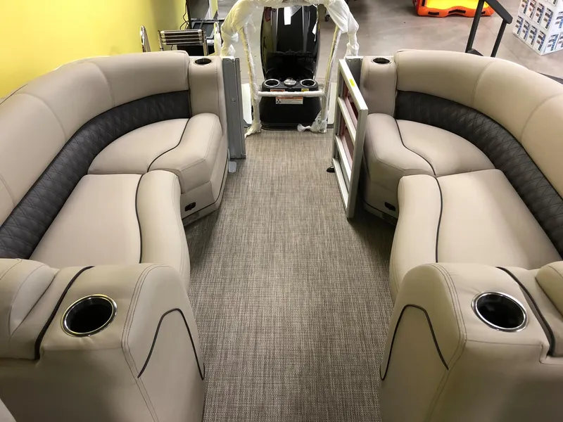 Slide: The Image of Barletta L23Q 2018 - 10