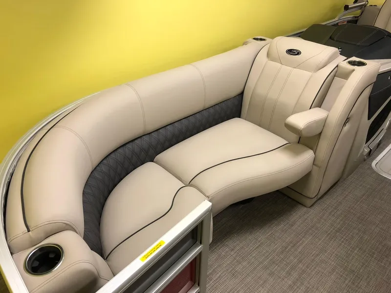 Slide: The Image of Barletta L23Q 2018 - 3