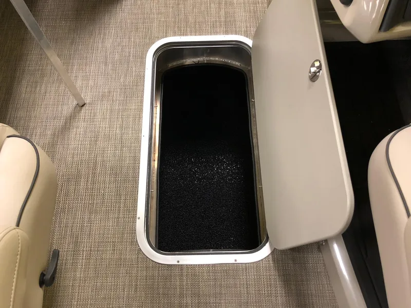 Slide: The Image of Barletta L23Q 2018 - 8