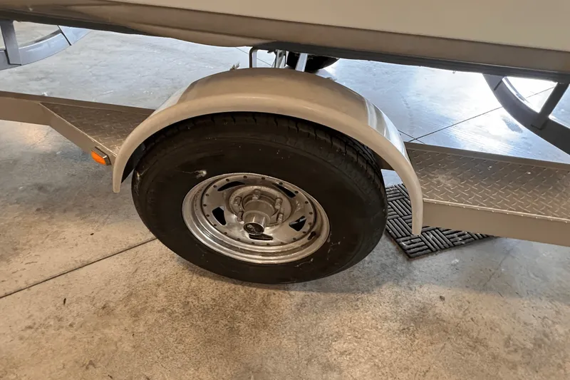 Slide: The Image of Crownline Boats 21 SS 2016 - 14