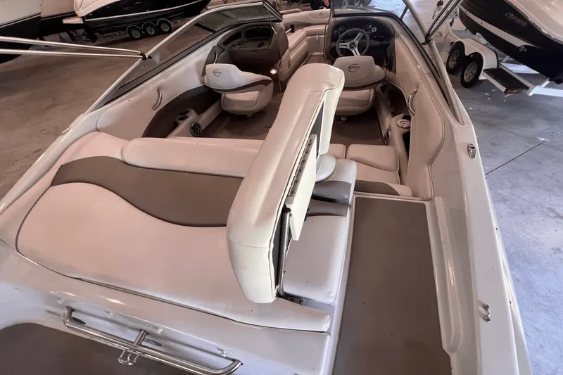 Slide: The Image of Crownline Boats 21 SS 2016 - 18