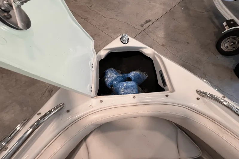 Slide: The Image of Crownline Boats 21 SS 2016 - 29