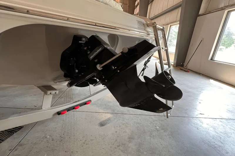 Slide: The Image of Crownline Boats 21 SS 2016 - 4