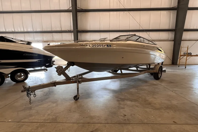 Slide: The Image of Crownline Boats 21 SS 2016 - 8