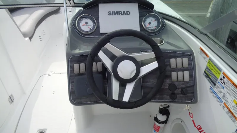 Slide: The Image of Hurricane SunDeck 2200 OB 2018 - 2