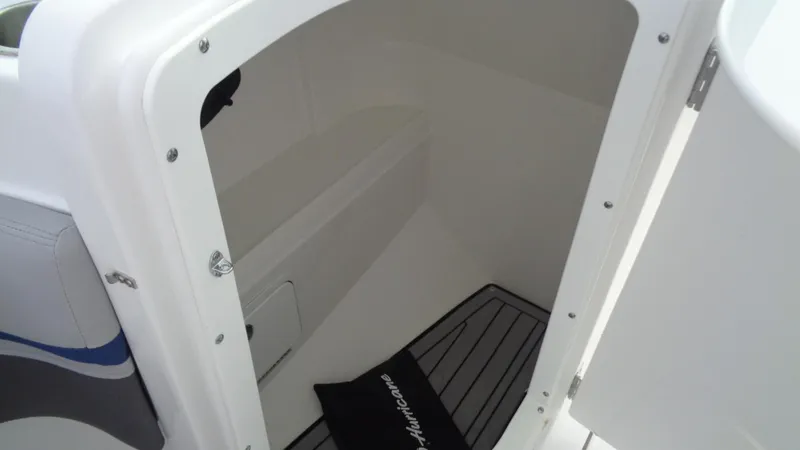 Slide: The Image of Hurricane SunDeck 2200 OB 2018 - 7