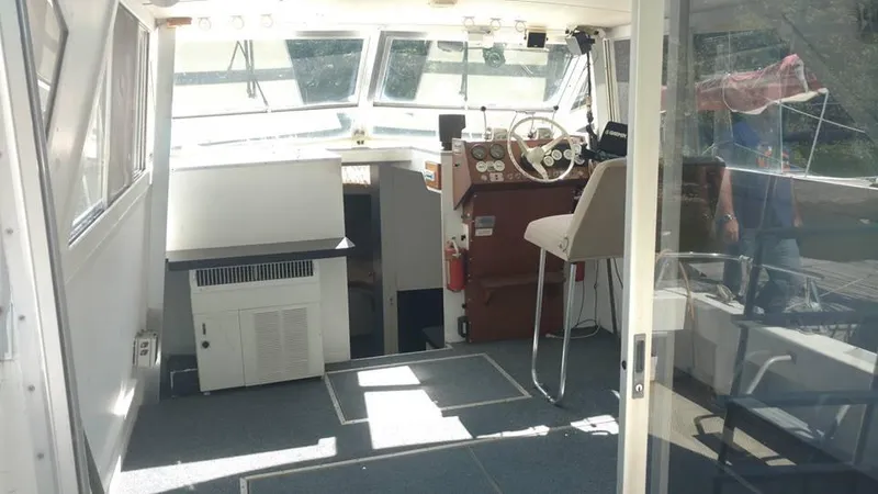 Slide: The Image of Chris-Craft Catalina 33 1973 - 3