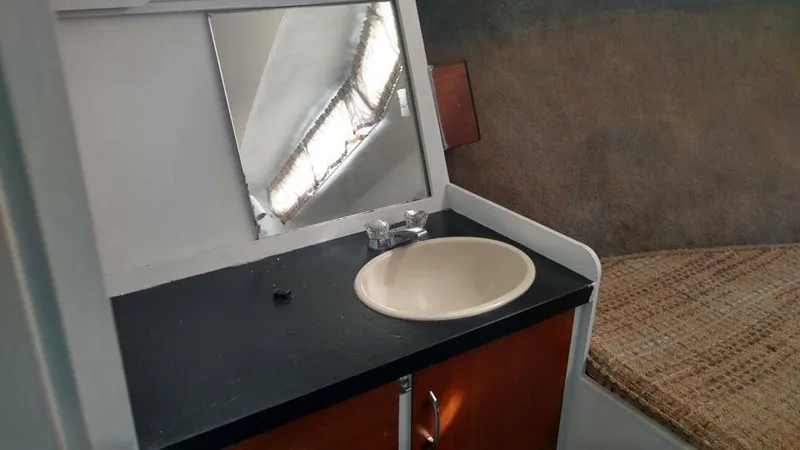 Slide: The Image of Chris-Craft Catalina 33 1973 - 7