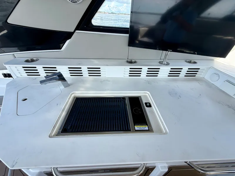 Slide: The Image of Cruisers 42 GLS OB 2024 - 30
