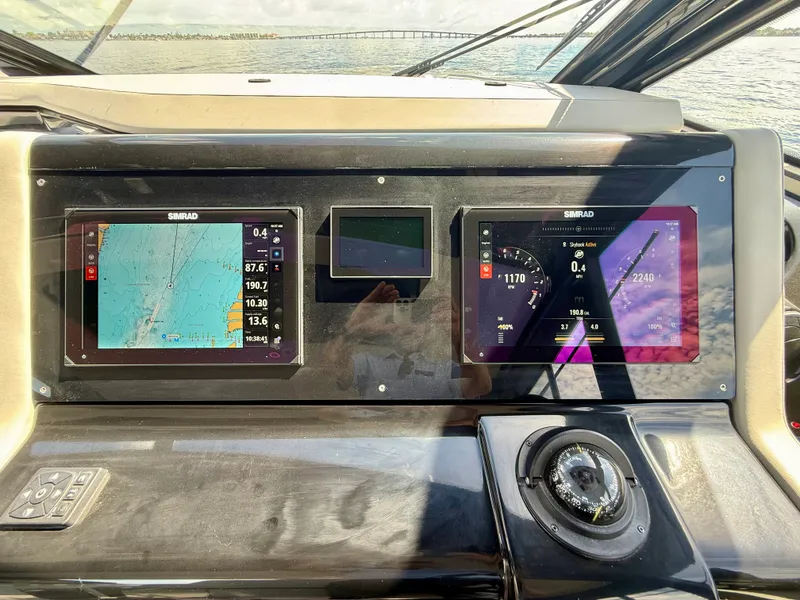 Slide: The Image of Cruisers 42 GLS OB 2024 - 39