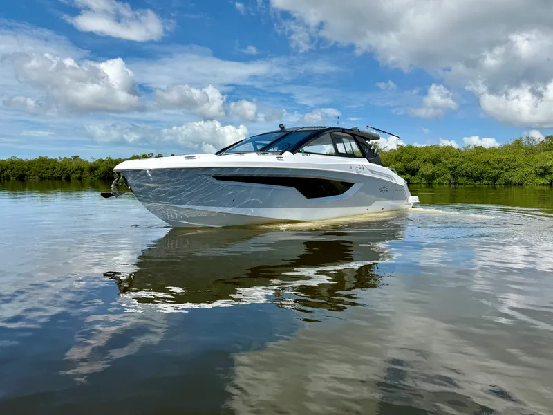 Slide: The Image of Cruisers 42 GLS OB 2024 - 7