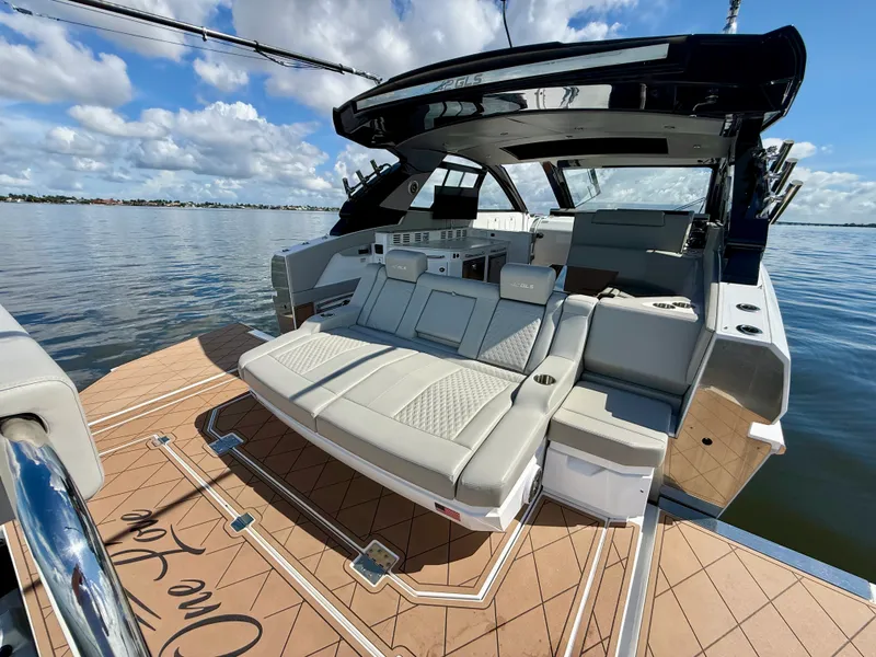 Slide: The Image of Cruisers 42 GLS OB 2024 - 8