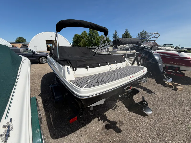 Slide: The Image of Bayliner VR4 Bowrider 2023 - 3