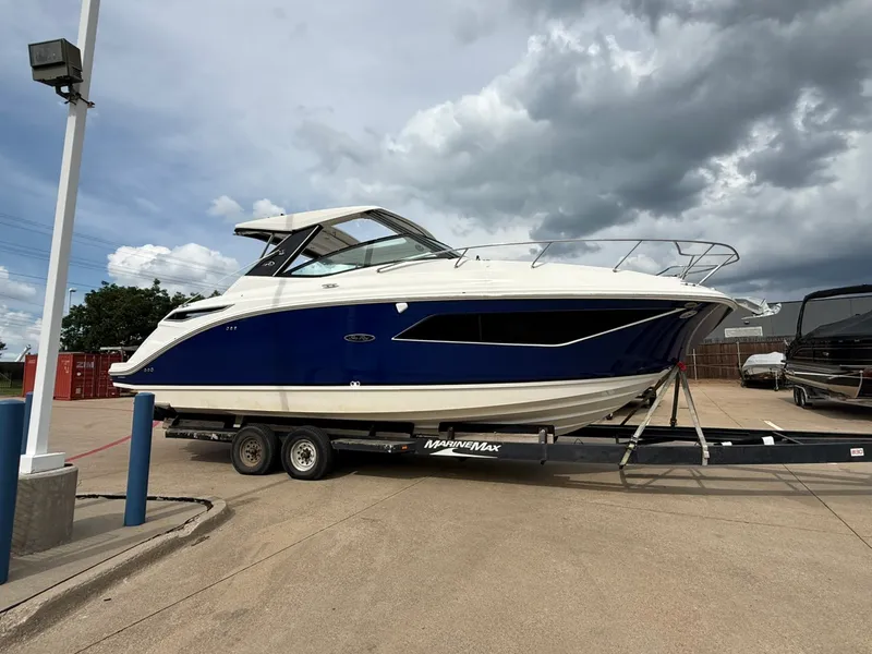 Slide: The Image of Sea Ray 320 SUNDANCER 2020 - 3