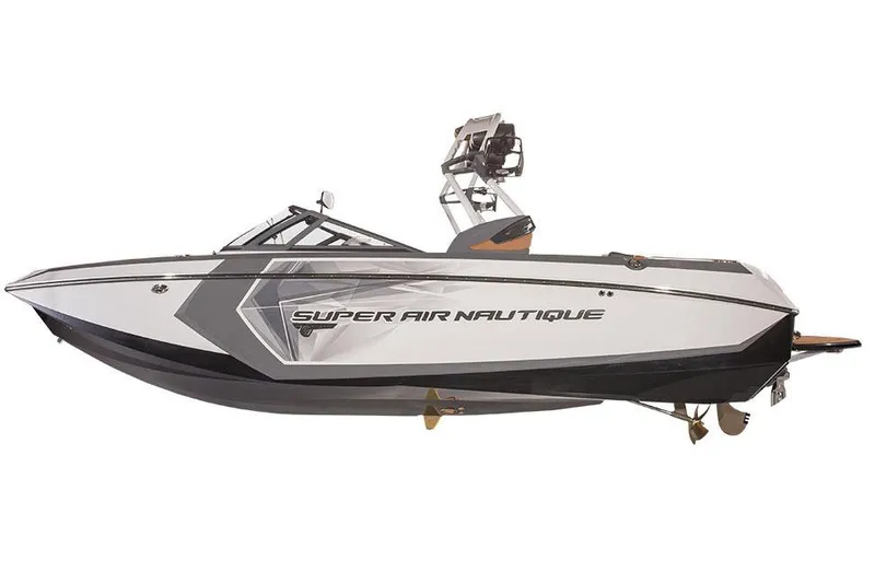 Slide: The Image of Nautique Super Air Nautique G23 2016 - 6