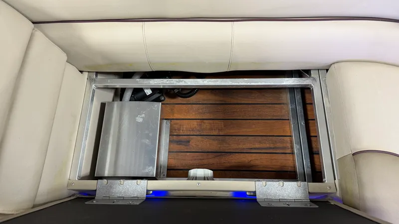Slide: The Image of Avalon 2585 CATALINA ENT 2018 - 33