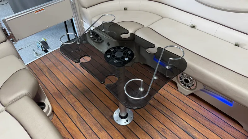 Slide: The Image of Avalon 2585 CATALINA ENT 2018 - 68