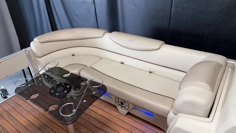 Slide: The Image of Avalon 2585 CATALINA ENT 2018 - 69