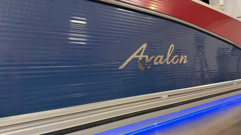 Slide: The Image of Avalon 2585 CATALINA ENT 2018 - 89