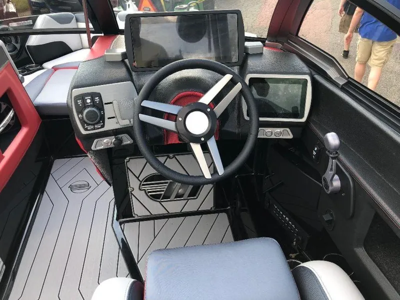 Slide: The Image of Malibu Wakesetter 23 LSV 2018 - 15