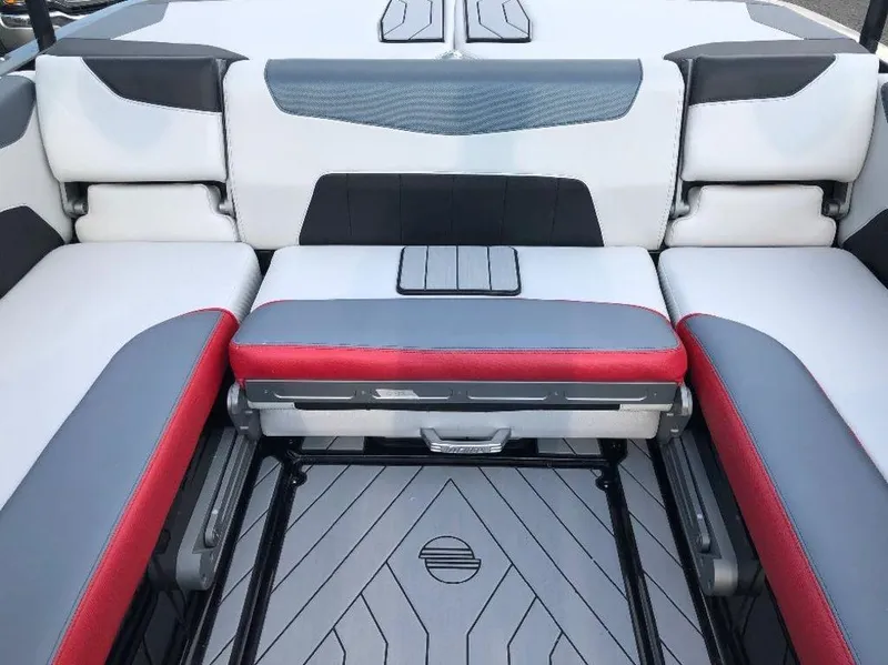 Slide: The Image of Malibu Wakesetter 23 LSV 2018 - 20