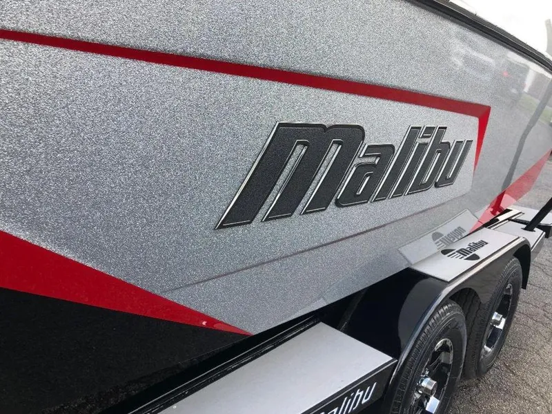 Slide: The Image of Malibu Wakesetter 23 LSV 2018 - 34
