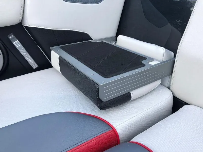 Slide: The Image of Malibu Wakesetter 23 LSV 2018 - 39