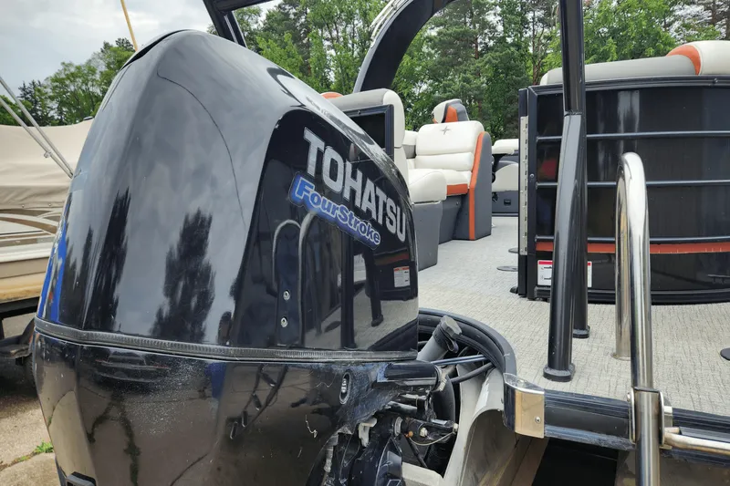 Slide: The Image of Berkshire 23SRFX ARCH S 2017 - 5