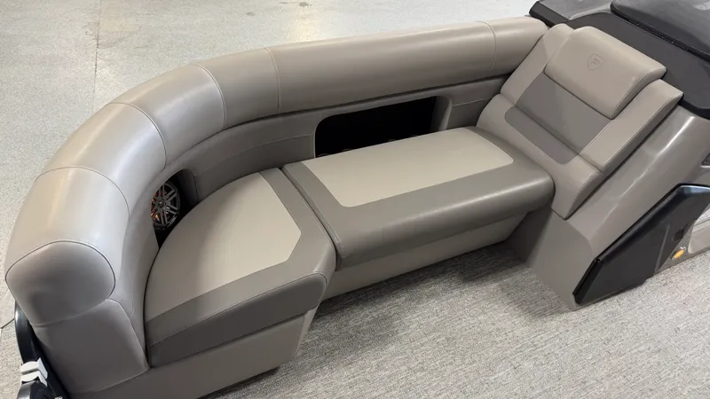 Slide: The Image of Premier 230 SUNSATION 2024 - 13