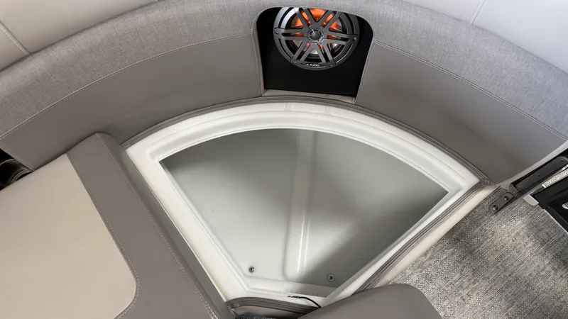 Slide: The Image of Premier 230 SUNSATION 2024 - 23