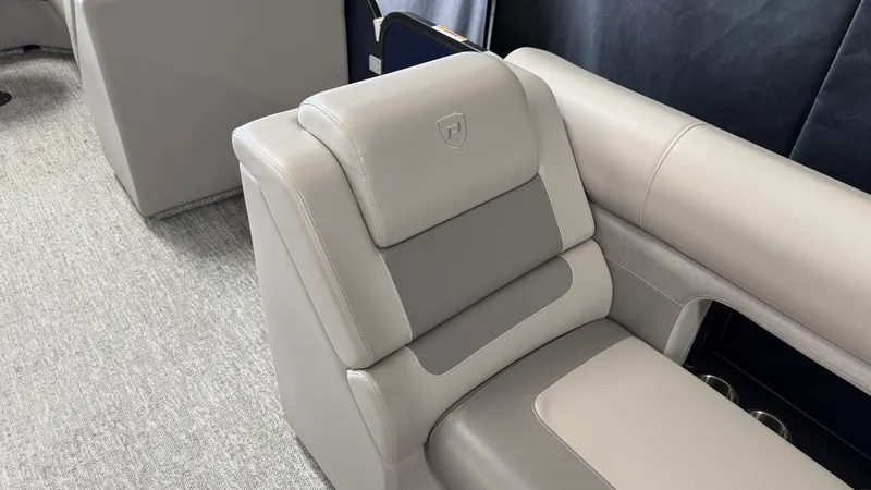 Slide: The Image of Premier 230 SUNSATION 2024 - 27
