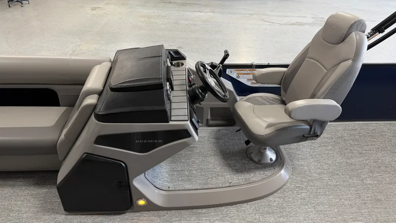 Slide: The Image of Premier 230 SUNSATION 2024 - 32