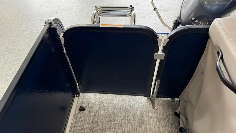 Slide: The Image of Premier 230 SUNSATION 2024 - 67