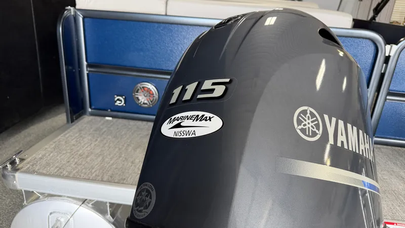 Slide: The Image of Premier 230 SUNSATION 2024 - 76