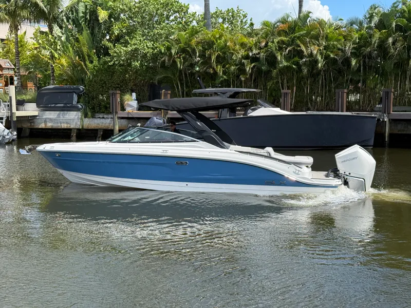 Slide: The Image of Sea Ray SLX 280 Outboard 2026 - 1