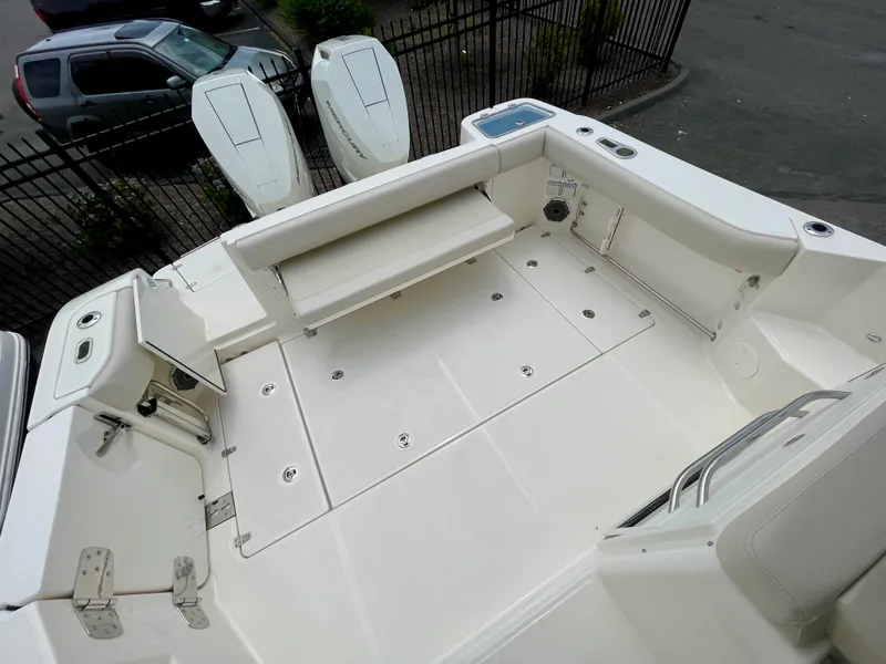 Slide: The Image of Boston Whaler 325 Conquest 2026 - 2