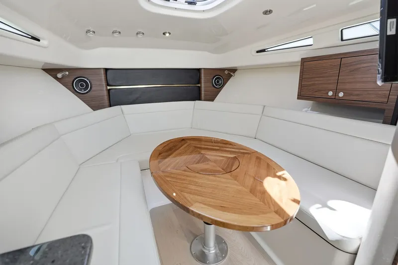 Slide: The Image of Boston Whaler 325 Conquest 2026 - 20