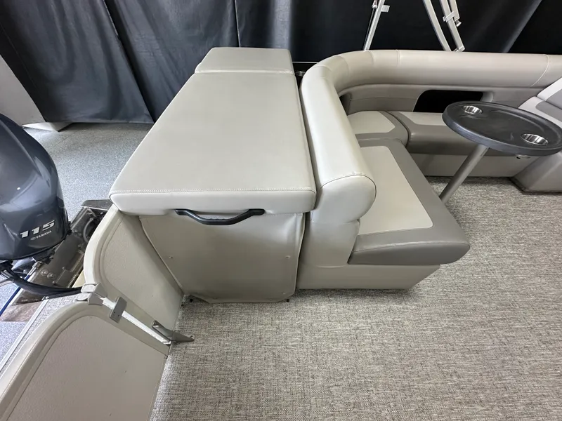 Slide: The Image of Premier 230 SUNSATION 2024 - 18