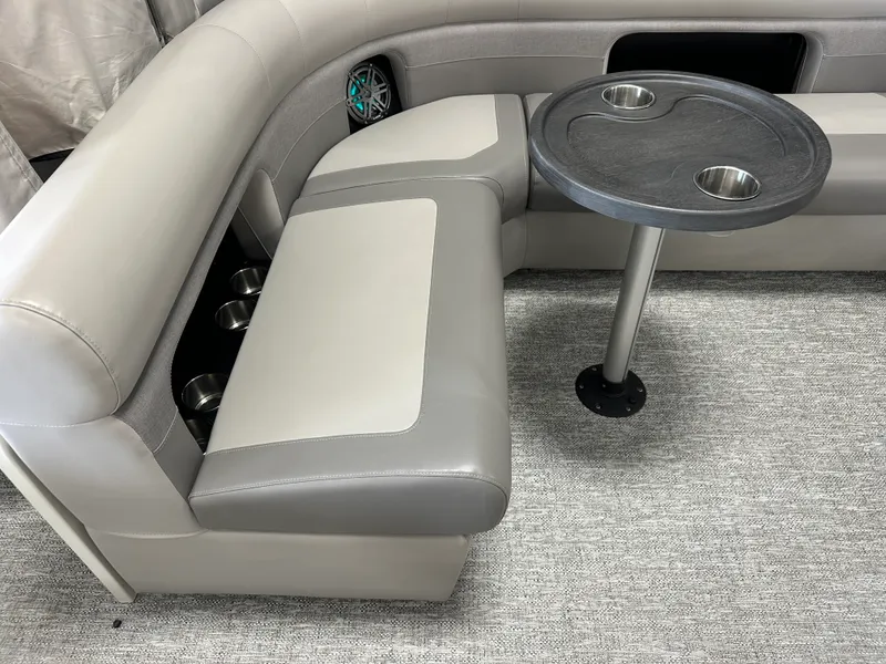 Slide: The Image of Premier 230 SUNSATION 2024 - 21