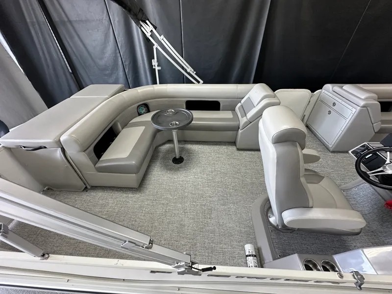 Slide: The Image of Premier 230 SUNSATION 2024 - 4