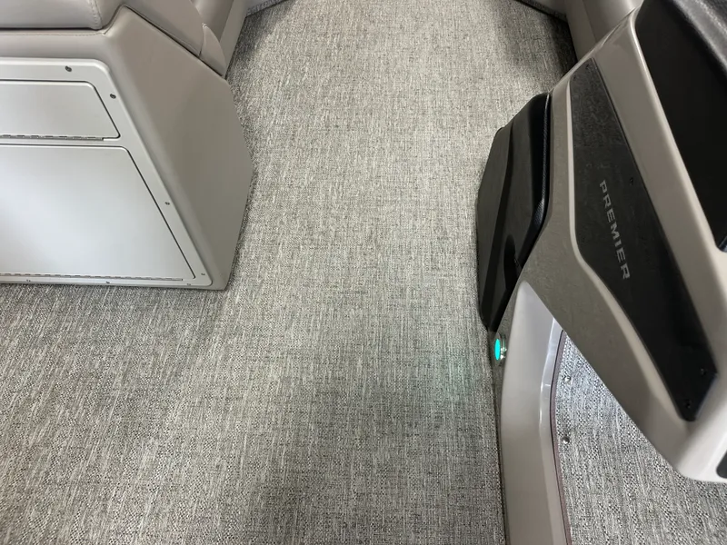 Slide: The Image of Premier 230 SUNSATION 2024 - 48