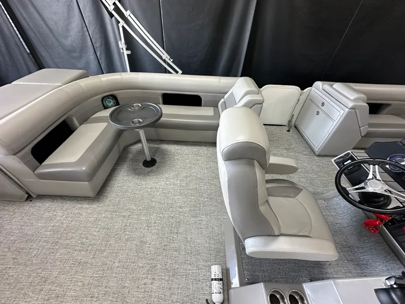 Slide: The Image of Premier 230 SUNSATION 2024 - 5