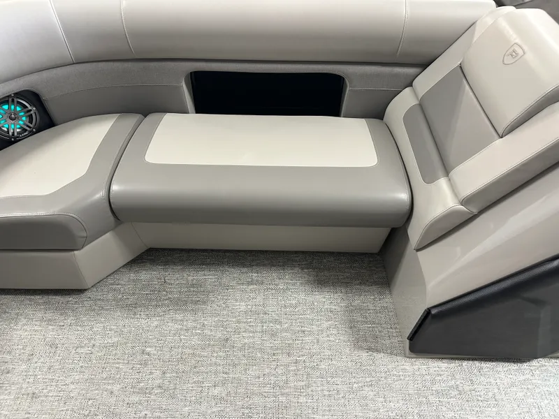 Slide: The Image of Premier 230 SUNSATION 2024 - 56