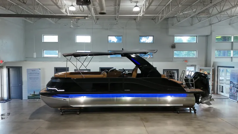 The Image of Harris Grand Mariner 250 2026 - 0
