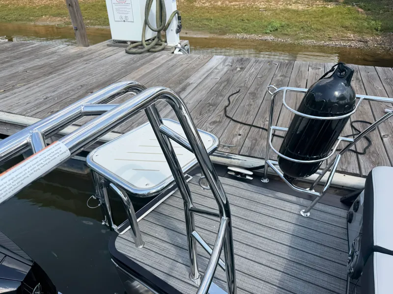 Slide: The Image of Harris 230 Grand Mariner 2026 - 20