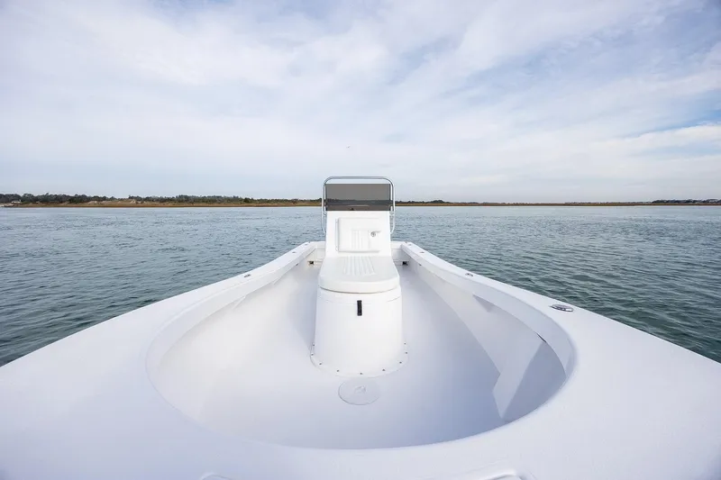 Slide: The Image of Privateer ROAMER II 2026 - 7