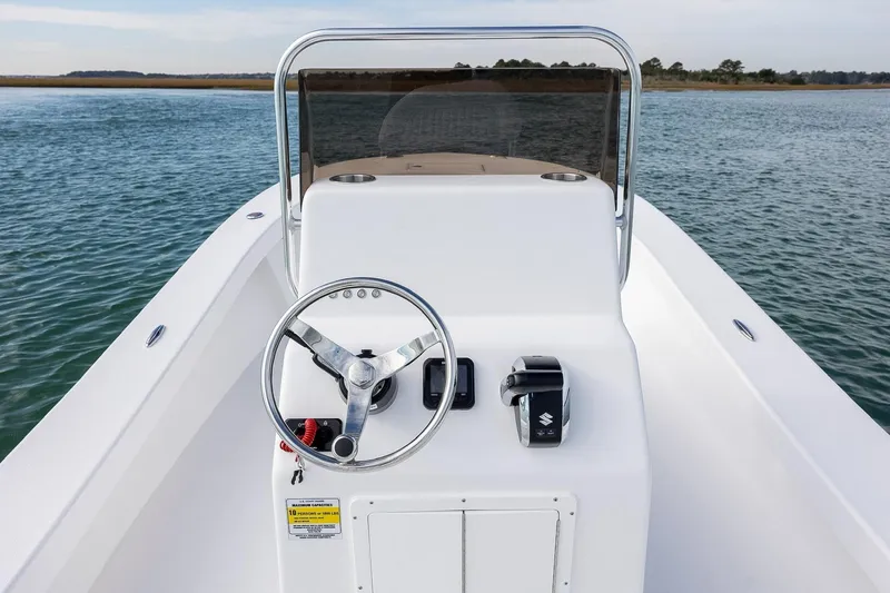Slide: The Image of Privateer ROAMER II 2026 - 4