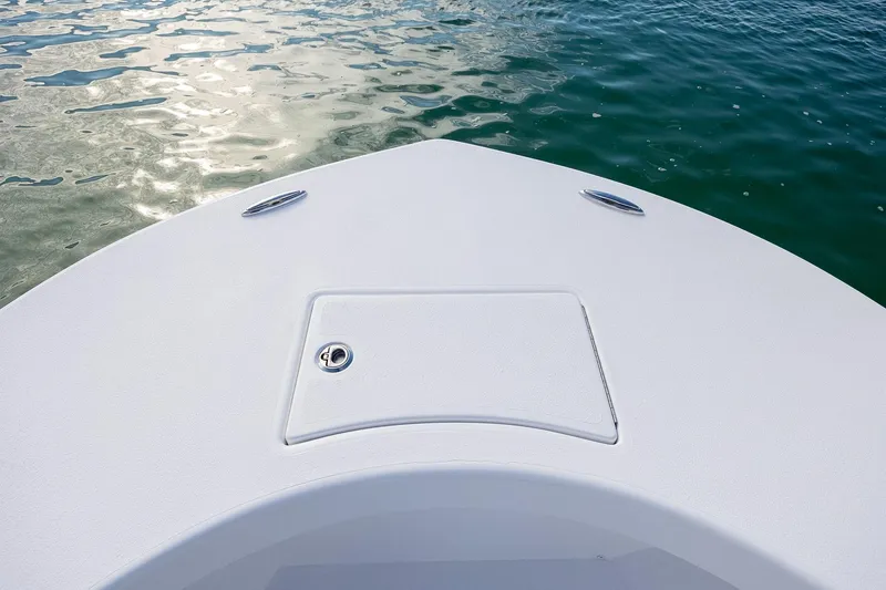 Slide: The Image of Privateer ROAMER II 2026 - 9