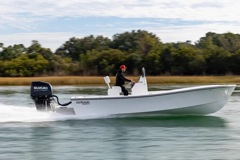 Slide: The Image of Privateer ROAMER II 2026 - 2